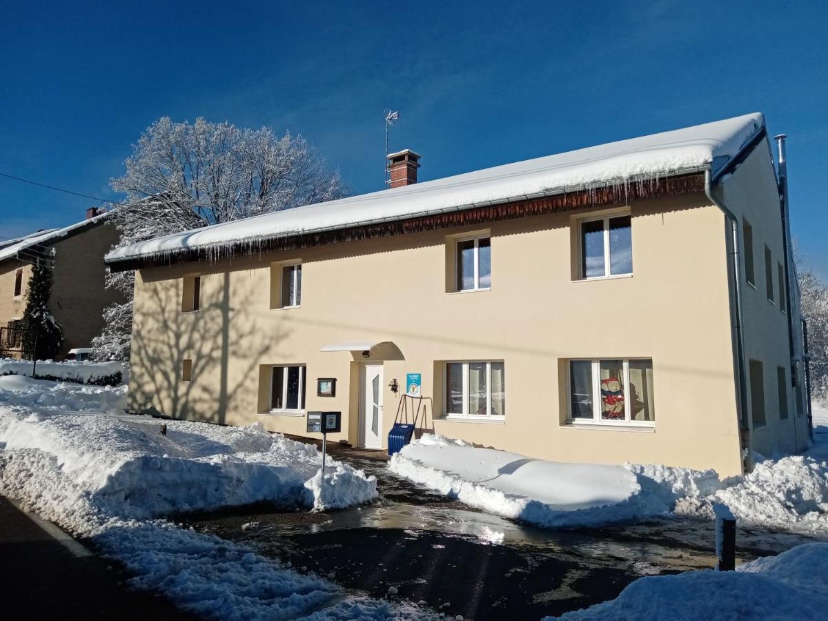 Les P'Tites Pistes Bed & Breakfast Chaux-des-Pres Luaran gambar