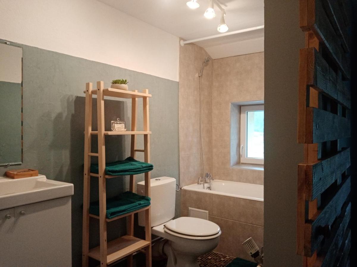 Les P'Tites Pistes Bed & Breakfast Chaux-des-Pres Luaran gambar
